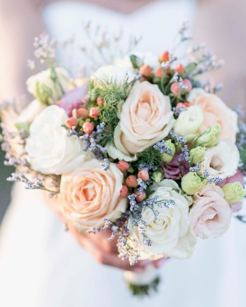 fiorista-alessandria-fiorista-matrimoni-allestimento-floreale-eventi-composizioni-floreali-fiori-freschi-nozze-sposi-bouquet-matrimonio-corone-coroncine-mazzi-di-fiori-cerimonie-01