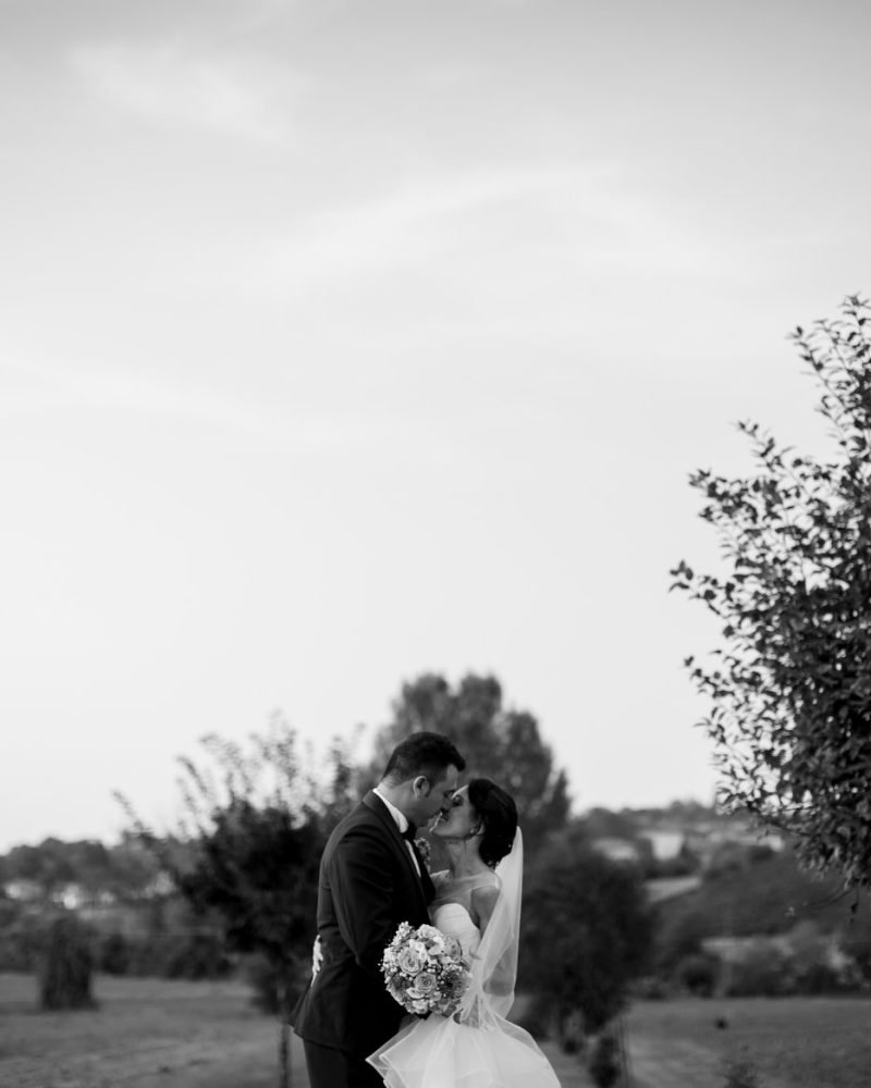 fiorista-matrimonio-tortona-alessandria-piemonte-fiori-per-matrimoni-allestimento-floreale-sposi-bouquet-fiori-freschi-bottoni-bracciali-composizioni-cerimonie-nunziali_0001