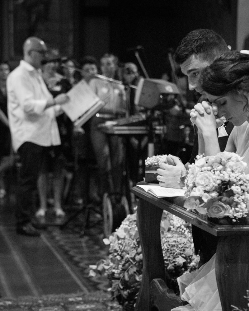 fiorista-matrimonio-tortona-alessandria-piemonte-fiori-per-matrimoni-allestimento-floreale-sposi-bouquet-fiori-freschi-bottoni-bracciali-composizioni-cerimonie-nunziali_0002