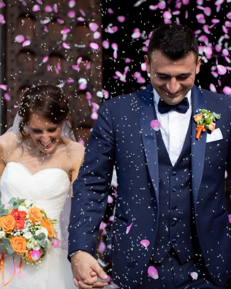 fiorista-matrimonio-tortona-alessandria-piemonte-fiori-per-matrimoni-allestimento-floreale-sposi-bouquet-fiori-freschi-bottoni-bracciali-composizioni-cerimonie-nunziali_0006